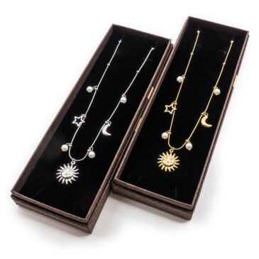 Collana girocollo sogg. Sole e luna con perle